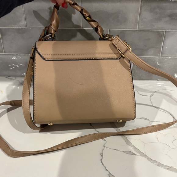 Elegant Tan Handbag with Scarf Accent - Picture 2 of 5